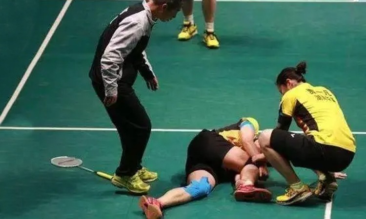 二门要不继续留在我电吧，跟瓦西多学学点扑救吧